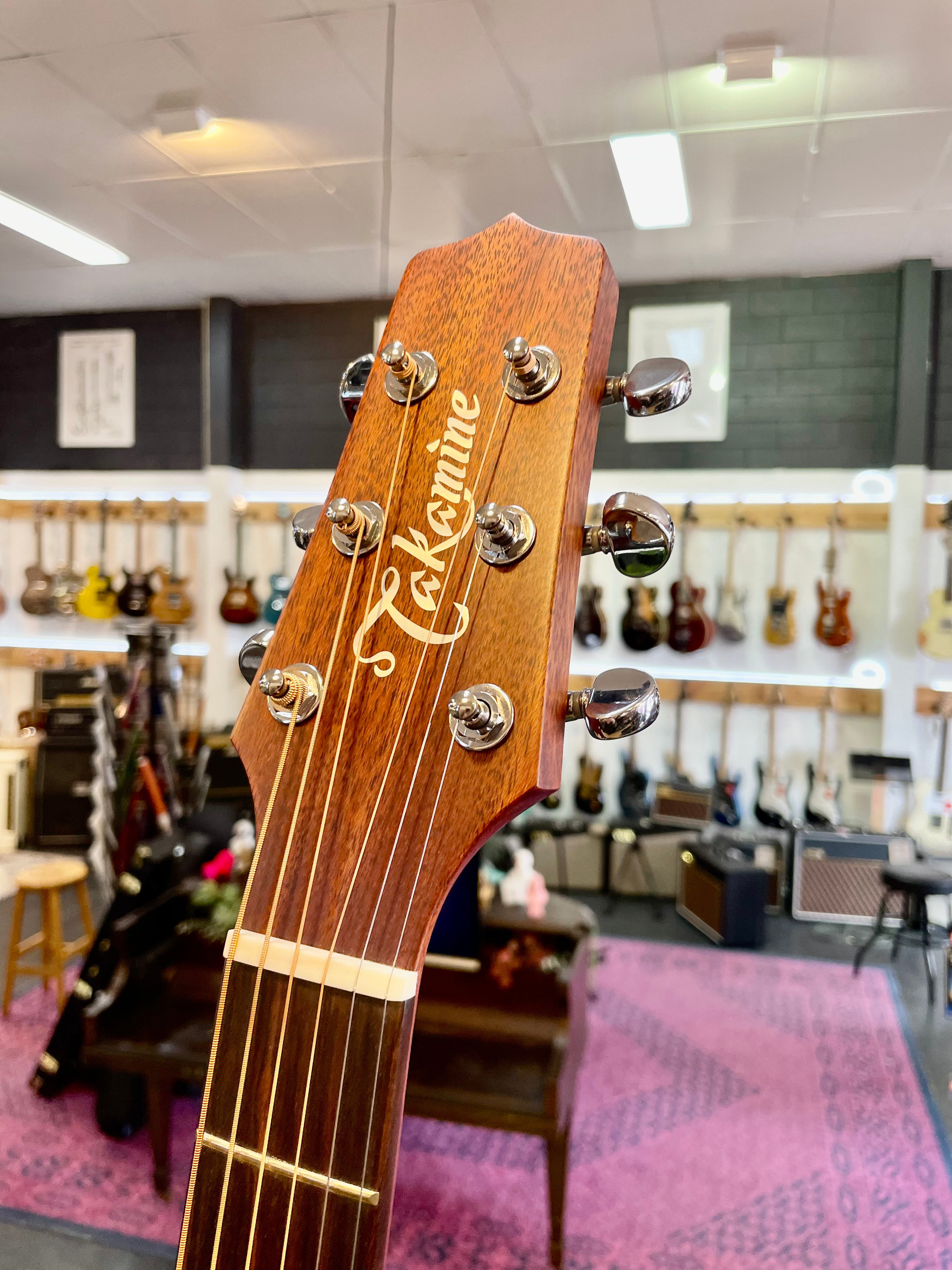 SALE! | Takamine | Pro Series | P1N | NEX Body | Ac/El SALE! | Takamine | Pro Series | P1N | NEX Body | Ac/El